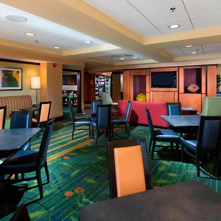 Fairfield Inn & Suites By Marriott Charleston Airport/Convention Center