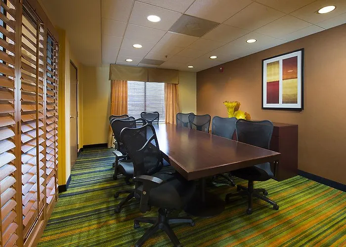 Fairfield & By Marriott Charleston Airport/convention Center Hotel