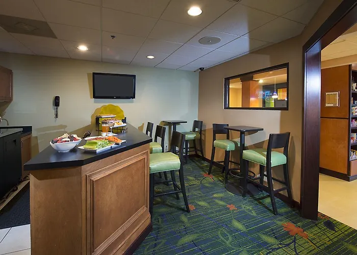 Fairfield & By Marriott Charleston Airport/convention Center