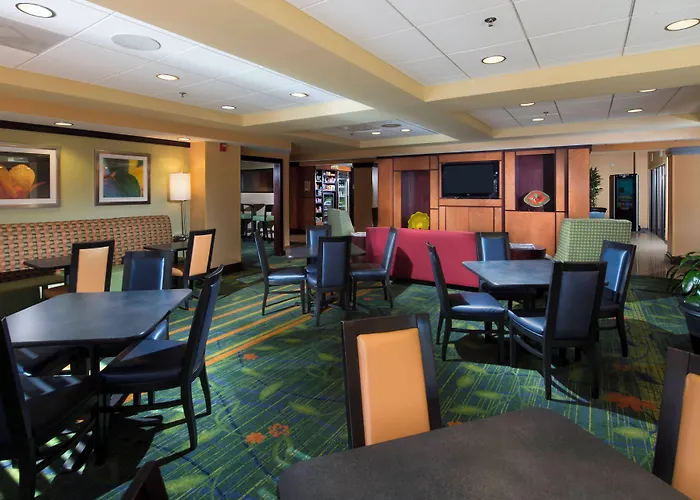 Fairfield & By Marriott Charleston Airport/convention Center Hotel 3*