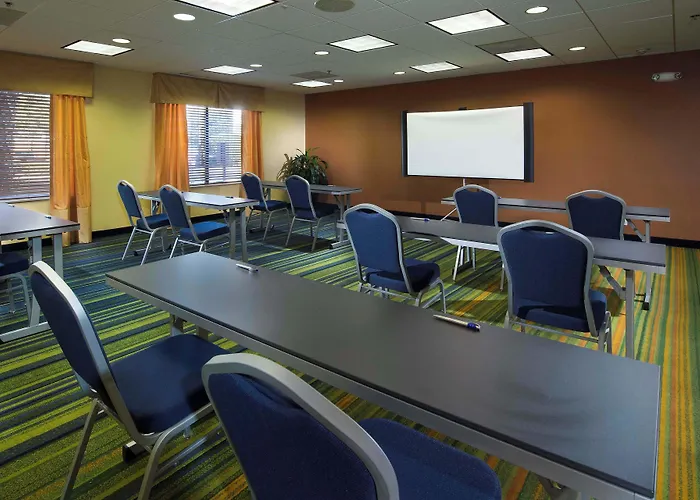 Fairfield & By Marriott Charleston Airport/convention Center North Charleston