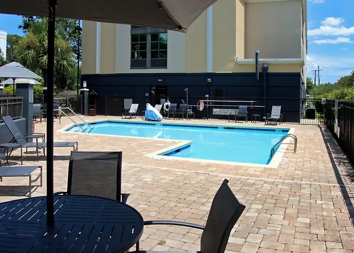 Fairfield & By Marriott Charleston Airport/convention Center 3* North Charleston