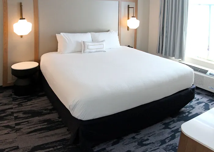 Hotel Fairfield & By Marriott Charleston Airport/convention Center