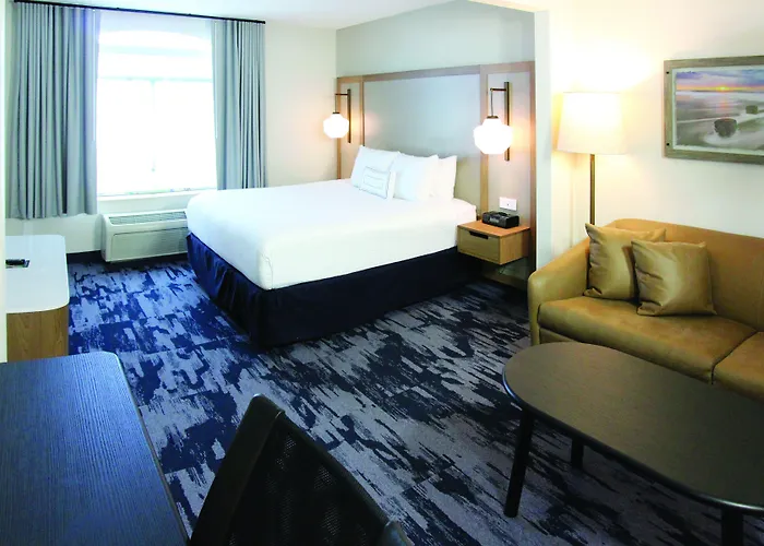 Hotel Fairfield & By Marriott Charleston Airport/convention Center