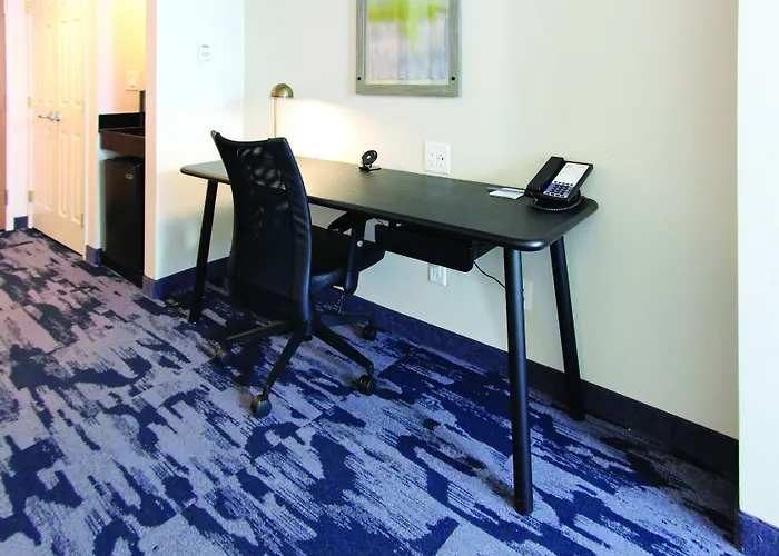 Fairfield & By Marriott Charleston Airport/convention Center