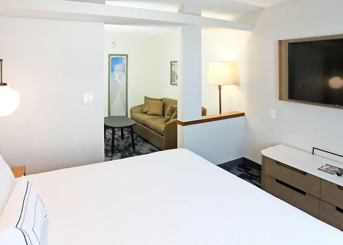 Fairfield & By Marriott Charleston Airport/convention Center North Charleston