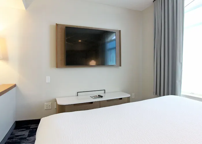 Hotel Fairfield & By Marriott Charleston Airport/convention Center