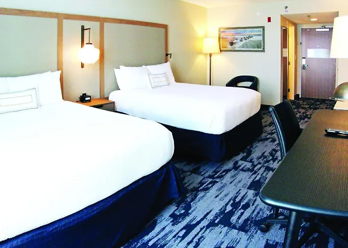 Fairfield & By Marriott Charleston Airport/convention Center Hotel 3*