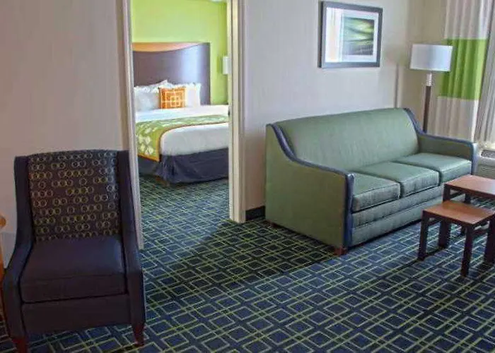 Hotel Fairfield & By Marriott Charleston Airport/convention Center North Charleston