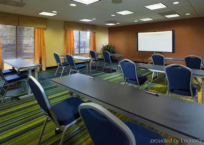 Fairfield & By Marriott Charleston Airport/convention Center Hotel 3*