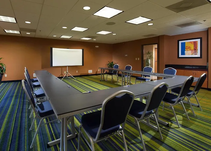 Fairfield & By Marriott Charleston Airport/convention Center North Charleston